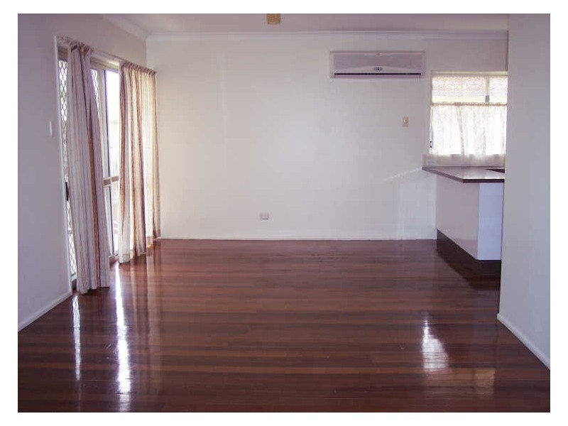 2/4 Rosalind Avenue, Paradise Point QLD 4216