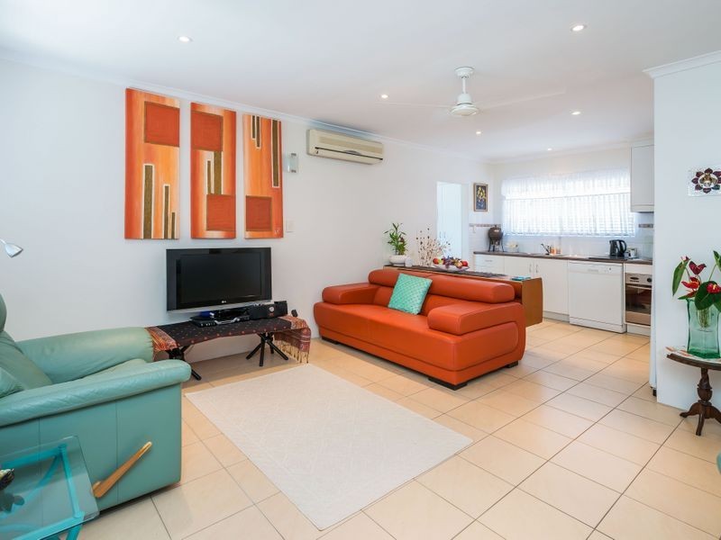 1/33 Donald Avenue, Paradise Point QLD 4216