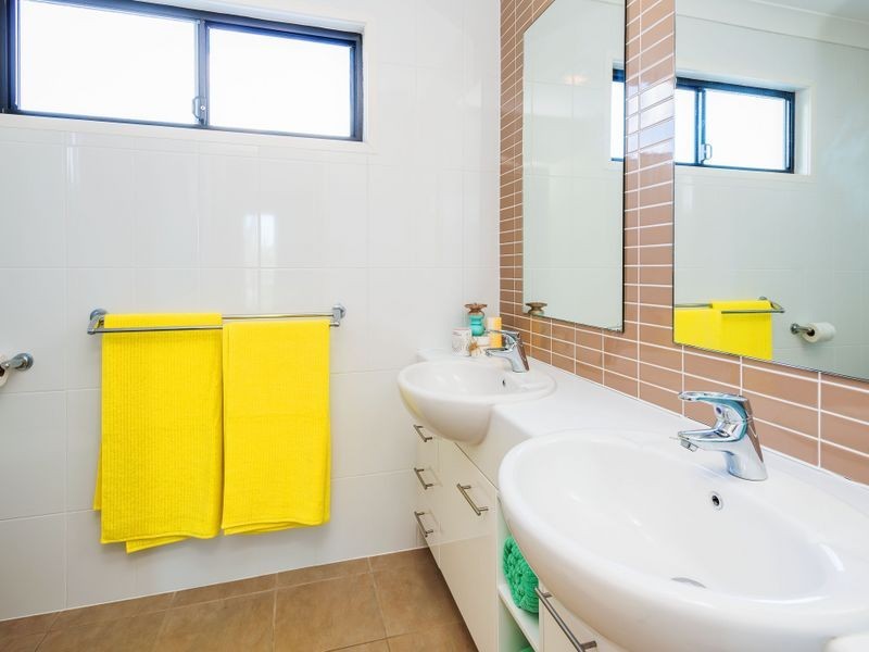 11/368 Pine Ridge Road, Coombabah QLD 4216