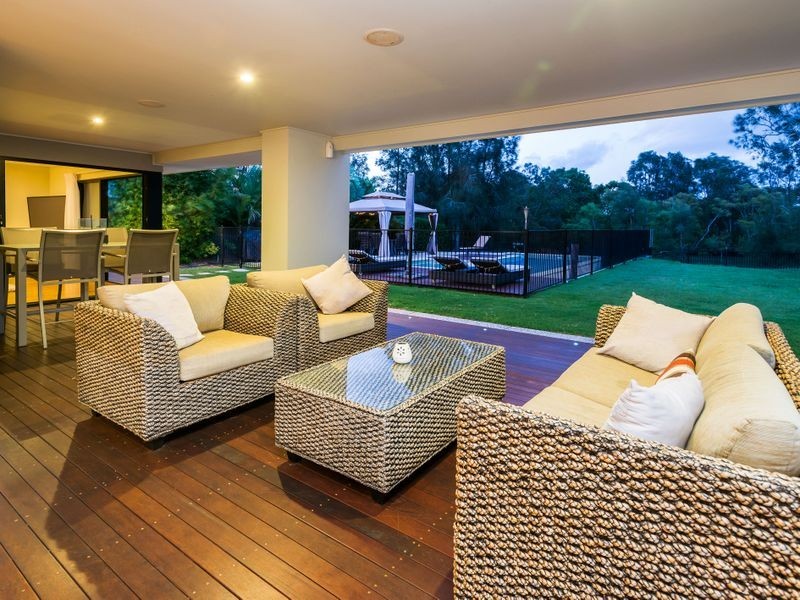 23 The Peninsula, Helensvale QLD 4212