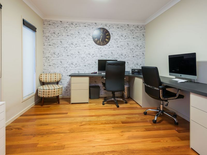 23 The Peninsula, Helensvale QLD 4212