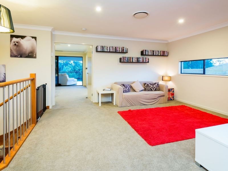 23 The Peninsula, Helensvale QLD 4212