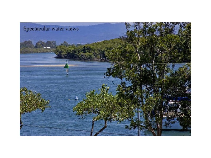 Paradise Point QLD 4216