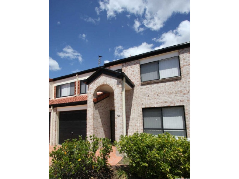 Pacific Pines QLD 4211