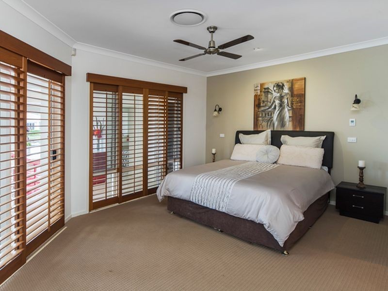 1103 Beechwood Drive, Hope Island QLD 4212