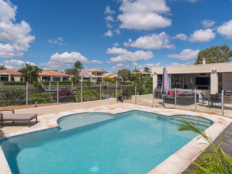 1103 Beechwood Drive, Hope Island QLD 4212