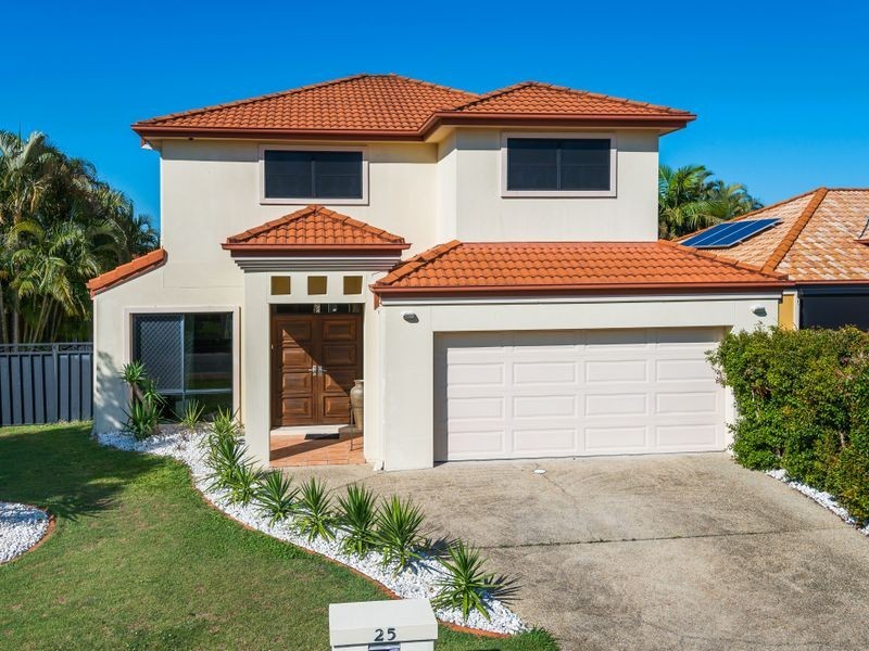 25 Ken Crescent, Helensvale QLD 4212