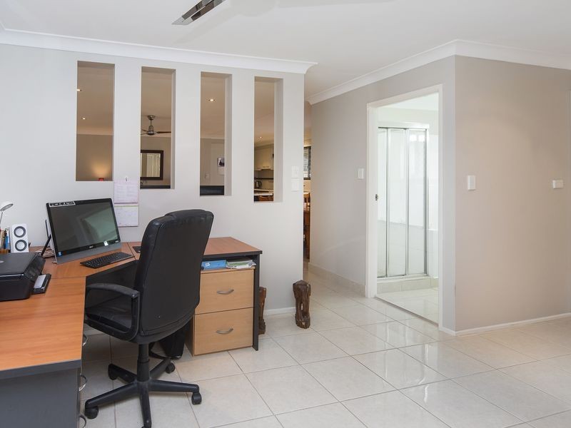 61 Poinsettia Avenue, Hollywell QLD 4216