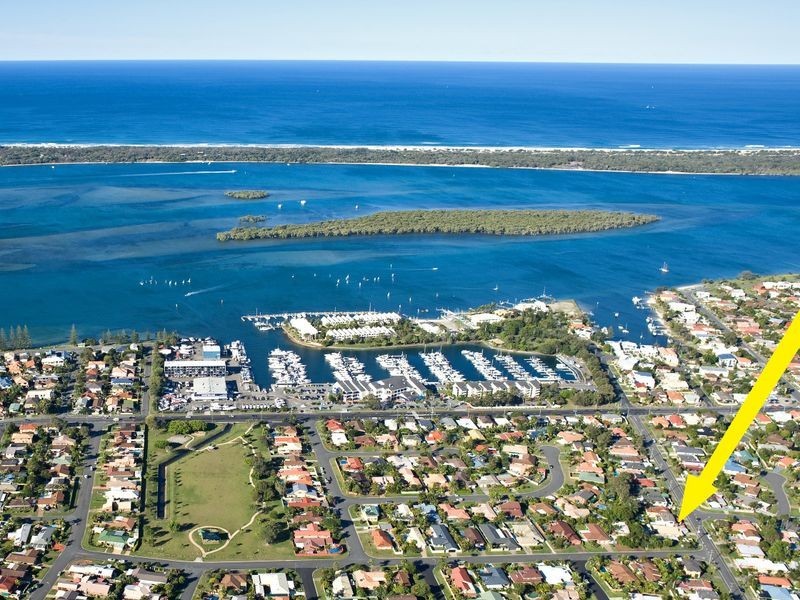 61 Poinsettia Avenue, Hollywell QLD 4216