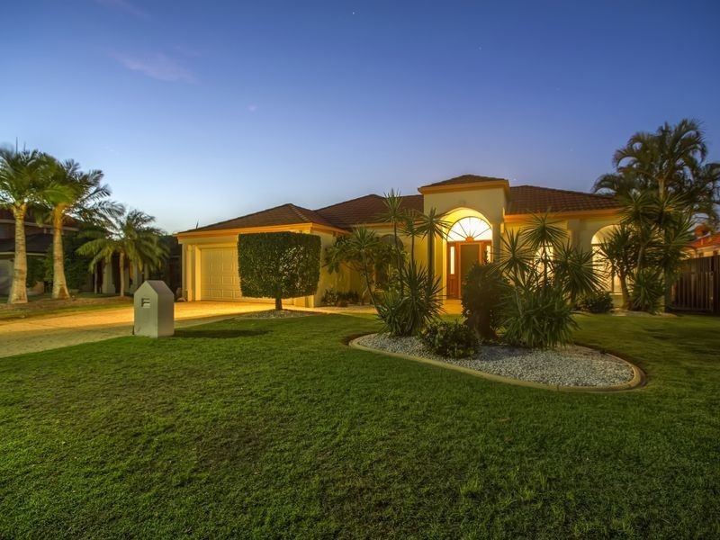 26 Audrey Avenue, Helensvale QLD 4212