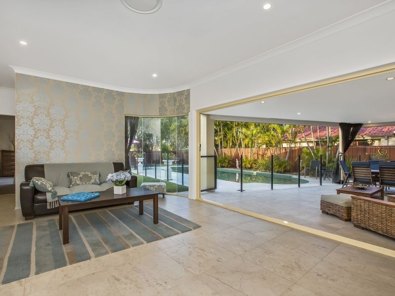 26 Audrey Avenue, Helensvale QLD 4212