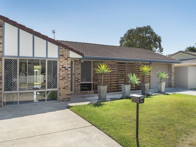 2/81 River Oak Drive, Helensvale QLD 4212