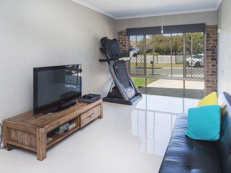 2/81 River Oak Drive, Helensvale QLD 4212