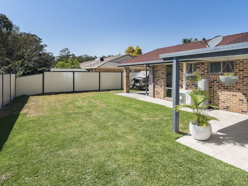 2/81 River Oak Drive, Helensvale QLD 4212