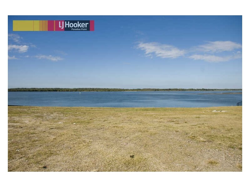 65 The Peninsula, Sovereign Islands QLD 4216