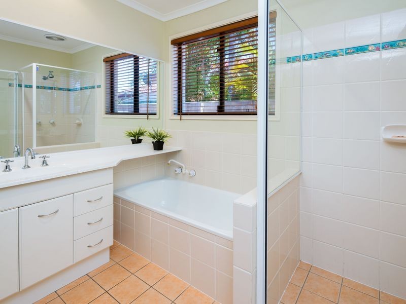 67 Audrey Avenue, Helensvale QLD 4212