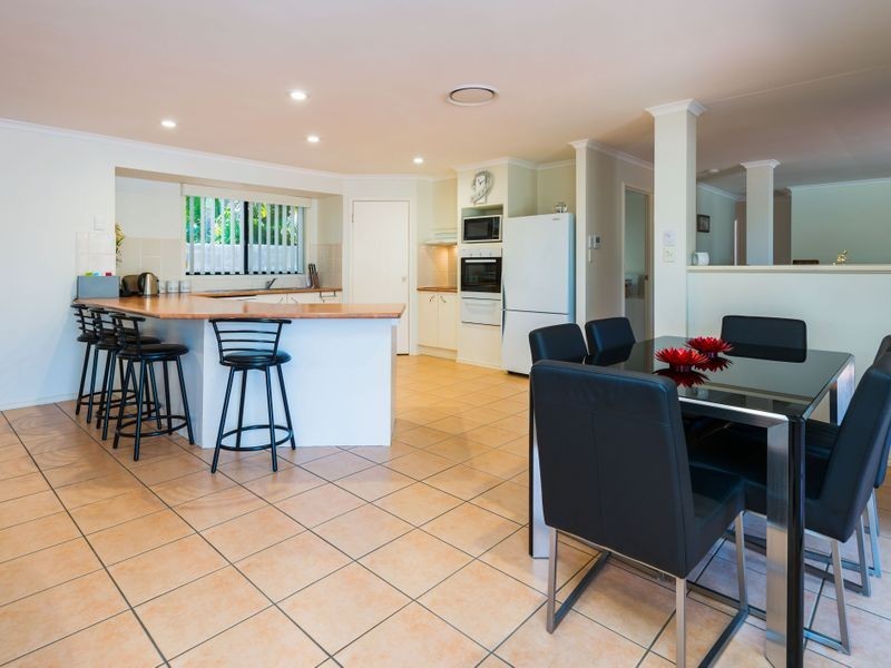 67 Audrey Avenue, Helensvale QLD 4212