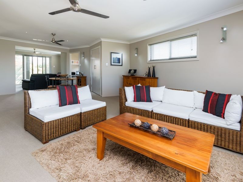 23 Columbus Drive, Hollywell QLD 4216