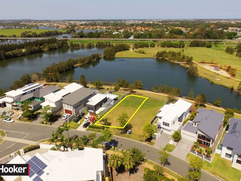 49 River Links Boulevard, Helensvale QLD 4212