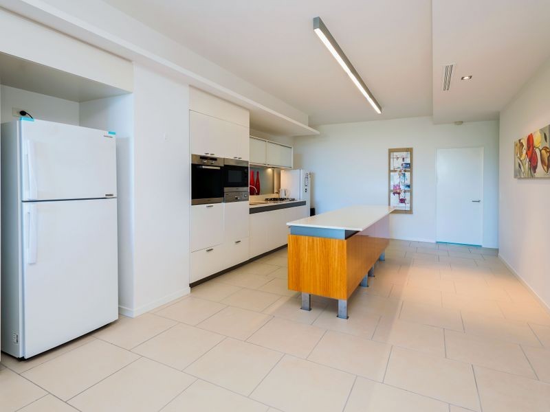 29102/2 Ephraim Island, Paradise Point QLD 4216