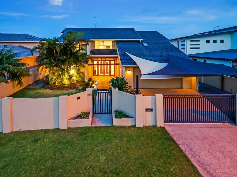 10 Sundance Way, Runaway Bay QLD 4216
