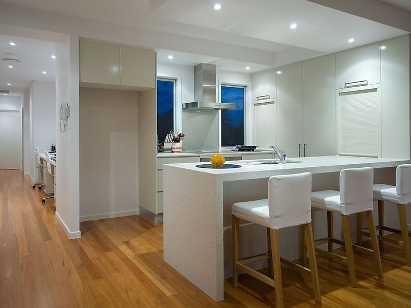 22 West Eider Avenue, Paradise Point QLD 4216