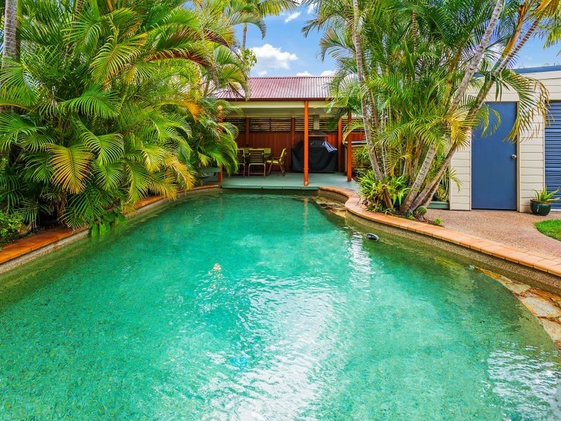 150 Paradise Parade, Paradise Point QLD 4216