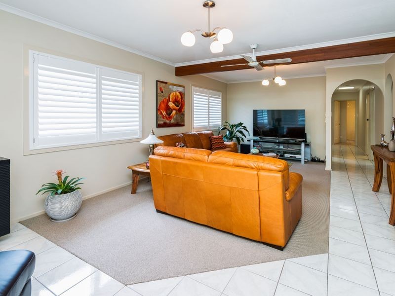 150 Paradise Parade, Paradise Point QLD 4216