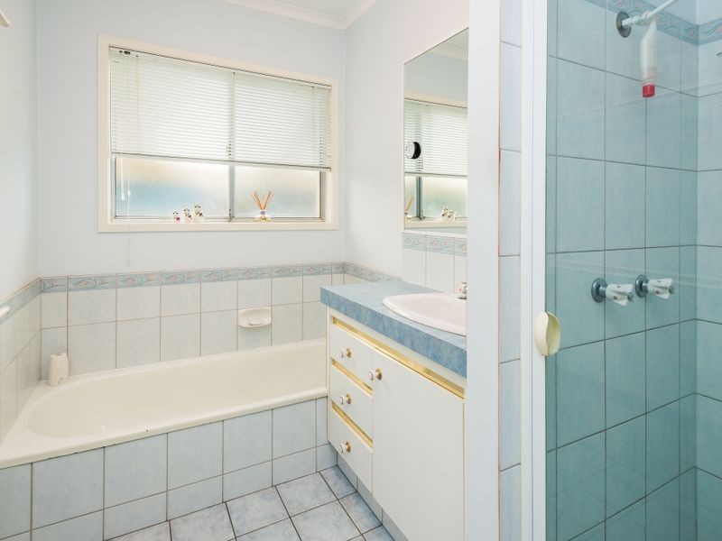 150 Paradise Parade, Paradise Point QLD 4216