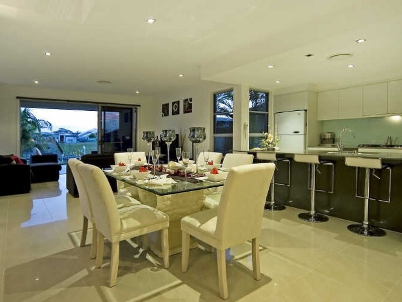 2 North Bank Court, Helensvale QLD 4212