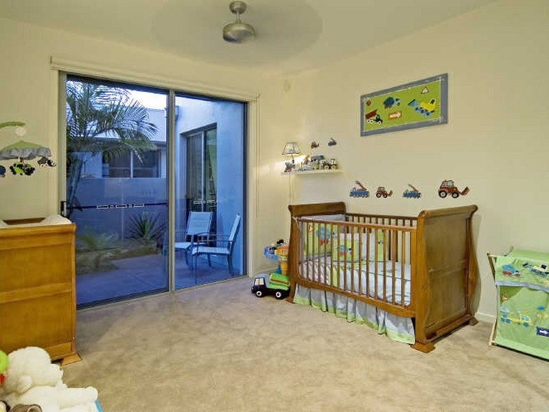 2 North Bank Court, Helensvale QLD 4212