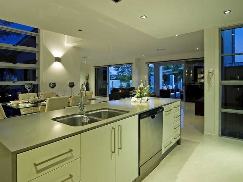 2 North Bank Court, Helensvale QLD 4212