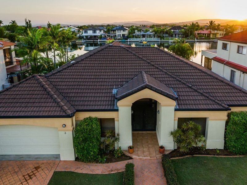 6 Champagne Boulevard, Helensvale QLD 4212