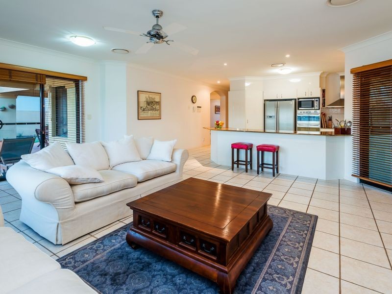 6 Champagne Boulevard, Helensvale QLD 4212