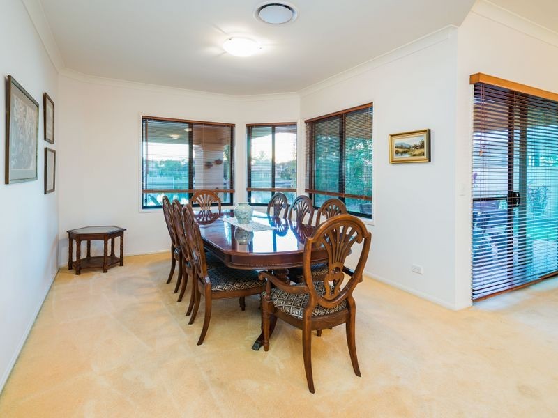 6 Champagne Boulevard, Helensvale QLD 4212