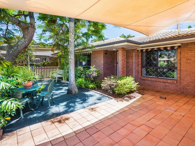 16 Ballard Place, Coombabah QLD 4216