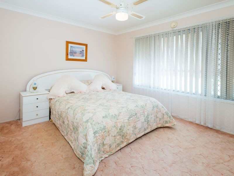 2/16 Rouen Avenue, Paradise Point QLD 4216