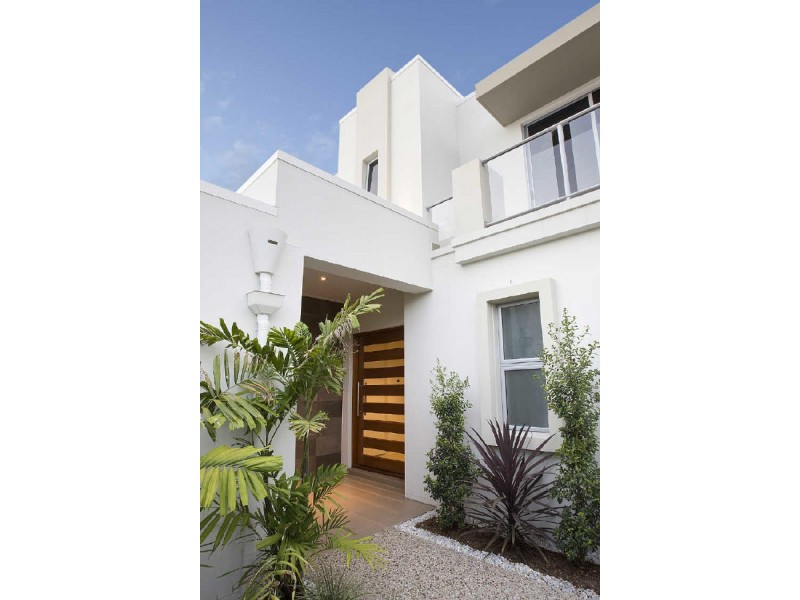 Hope Island QLD 4212