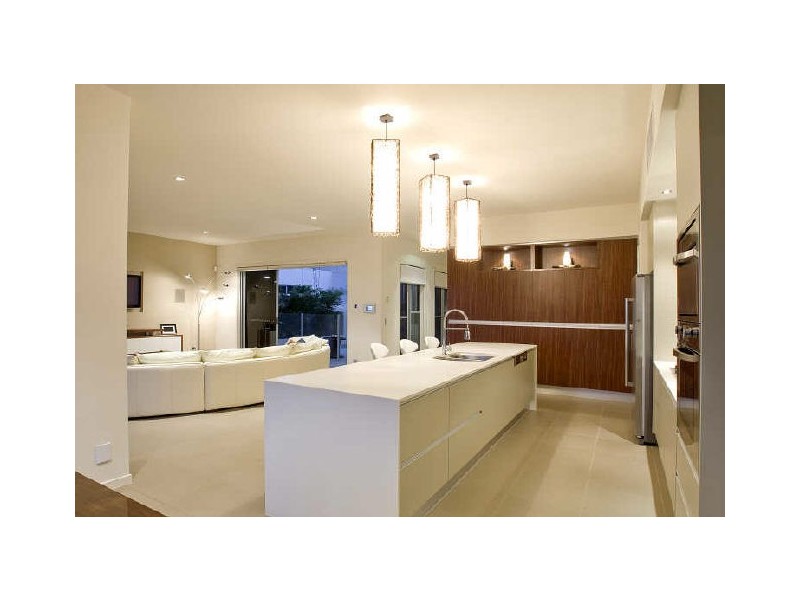 Hope Island QLD 4212