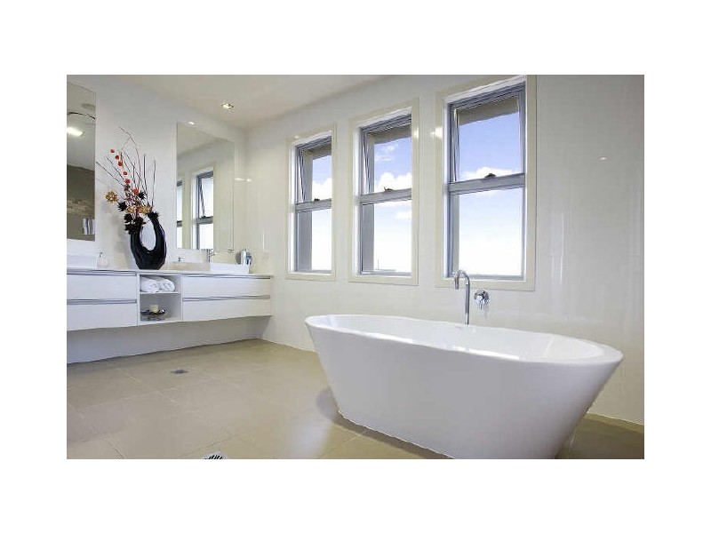 Hope Island QLD 4212