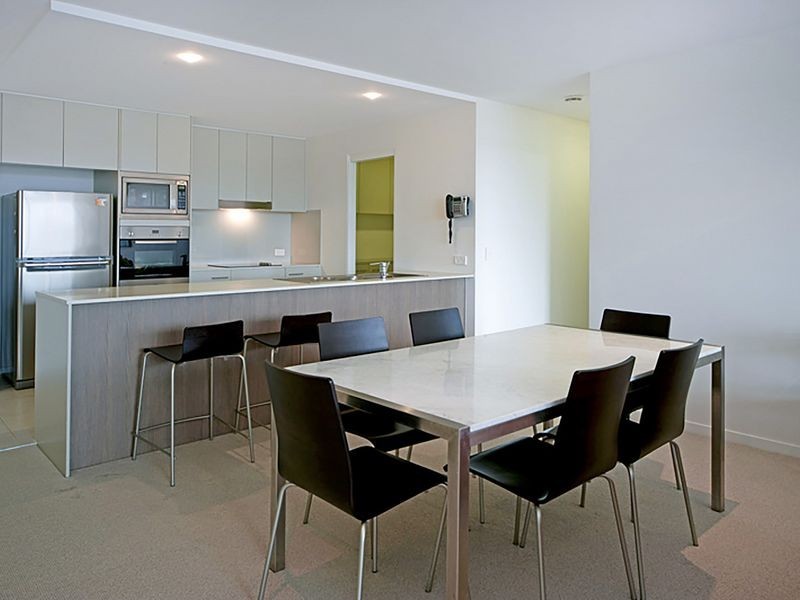 1407 2 Activa Way, Hope Island QLD 4212