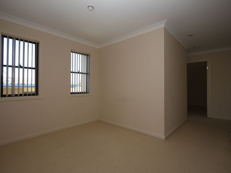 20A Killowill Avenue, Paradise Point QLD 4216