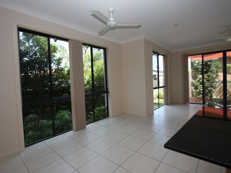 20A Killowill Avenue, Paradise Point QLD 4216