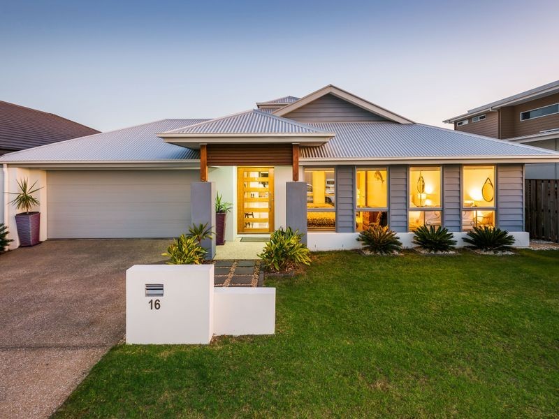 16 Mariner Avenue, Hope Island QLD 4212