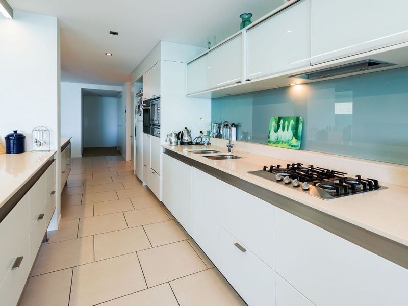 6203/2 Ephraim Island, Paradise Point QLD 4216