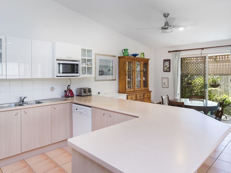 2/3 Ashlee Court, Coombabah QLD 4216