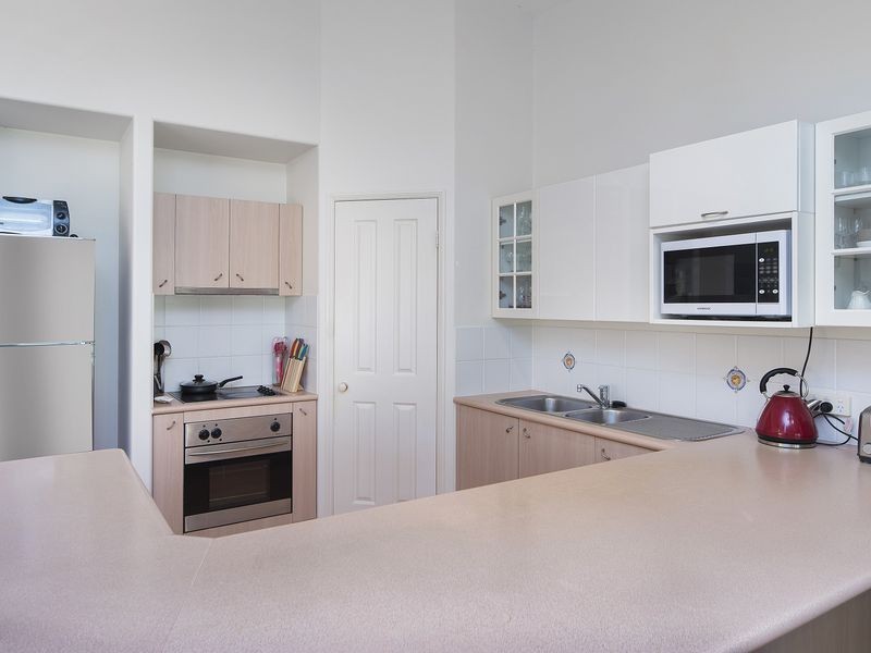 2/3 Ashlee Court, Coombabah QLD 4216