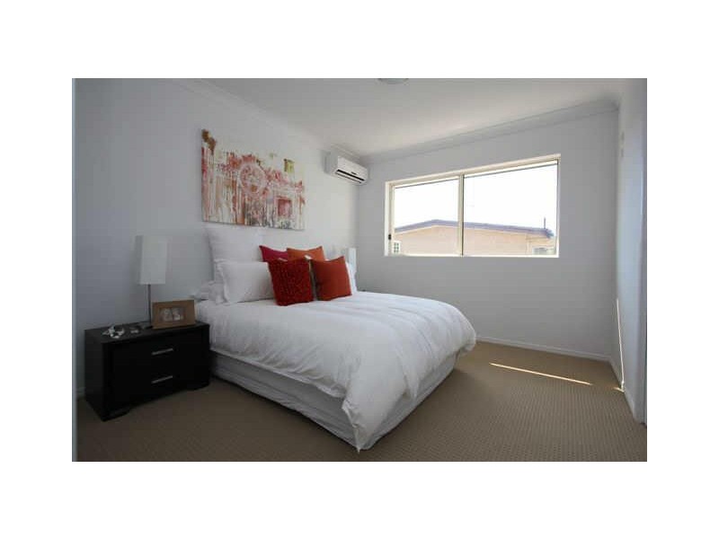 5/131 MUIR STREET, Labrador QLD 4215
