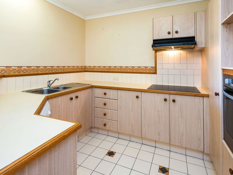 6/14-18 Jennifer Avenue, Runaway Bay QLD 4216