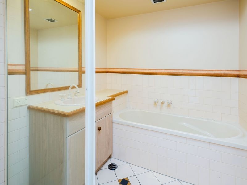 6/14-18 Jennifer Avenue, Runaway Bay QLD 4216